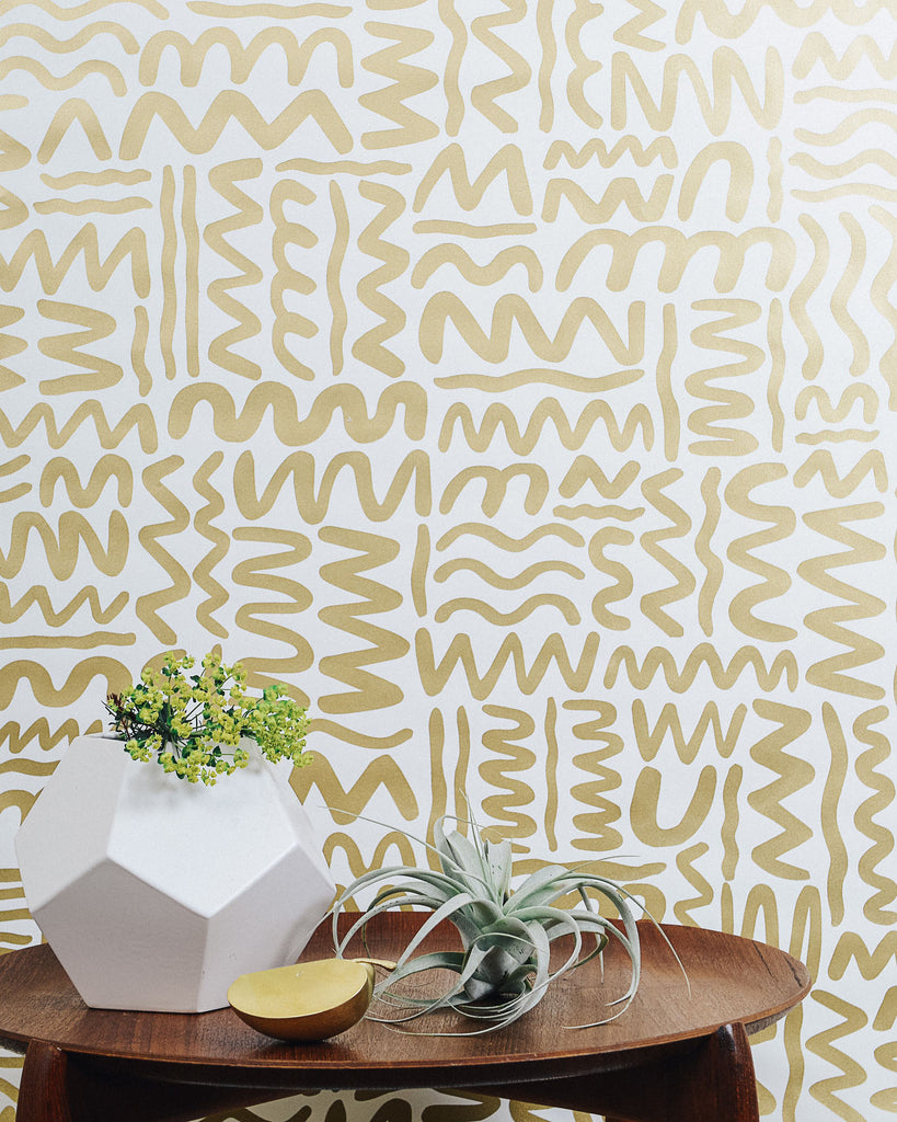 Big Moon - Gold on Cream - Residential Coated Wallpaper - Thatcher