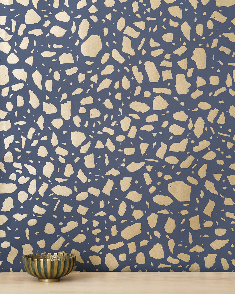 Ibo - Gold on Charcoal - Commercial Wallcovering - Thatcher