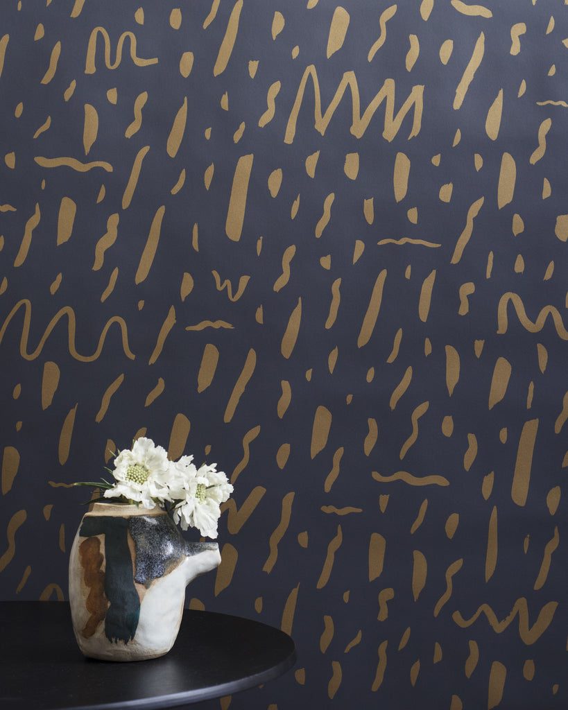Bomba - Gold on Charcoal - Residential Coated Wallpaper - Thatcher