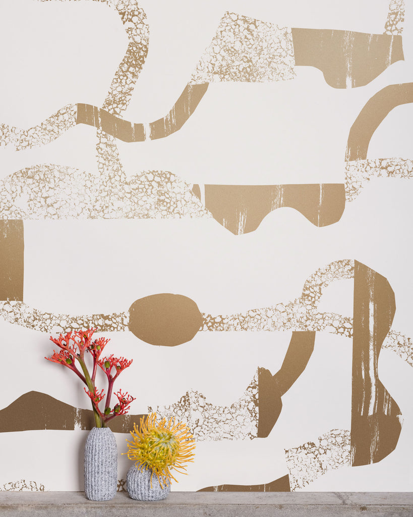 La Strada - Gold on Cream - Commercial Wallcovering - Thatcher